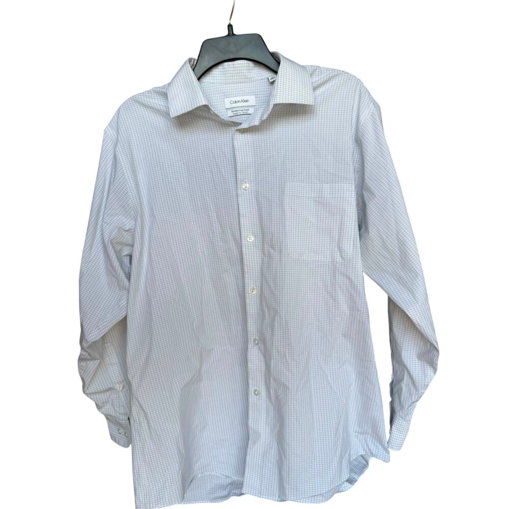 Calvin Klein Wrinkle Free Dress Shirt Men’s Large 32/33 White Check Stretch